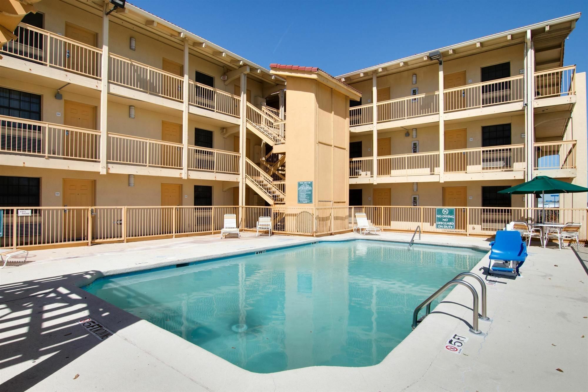 Studio 6-Fort Worth, Tx - West Medical Center Hotel White Settlement Exterior photo